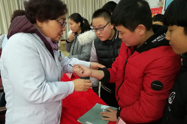 我院开展关注肾脏病关爱女性健康知识大讲堂暨义诊活动 我院开展关注肾脏病关爱女性健康知识大讲堂暨义诊活动